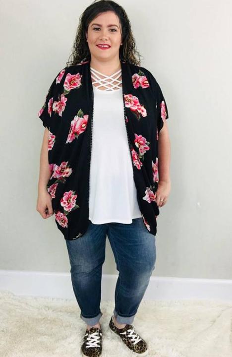 Sweet Love Kimono - Trendy Plus Size Women's Boutique Clothing