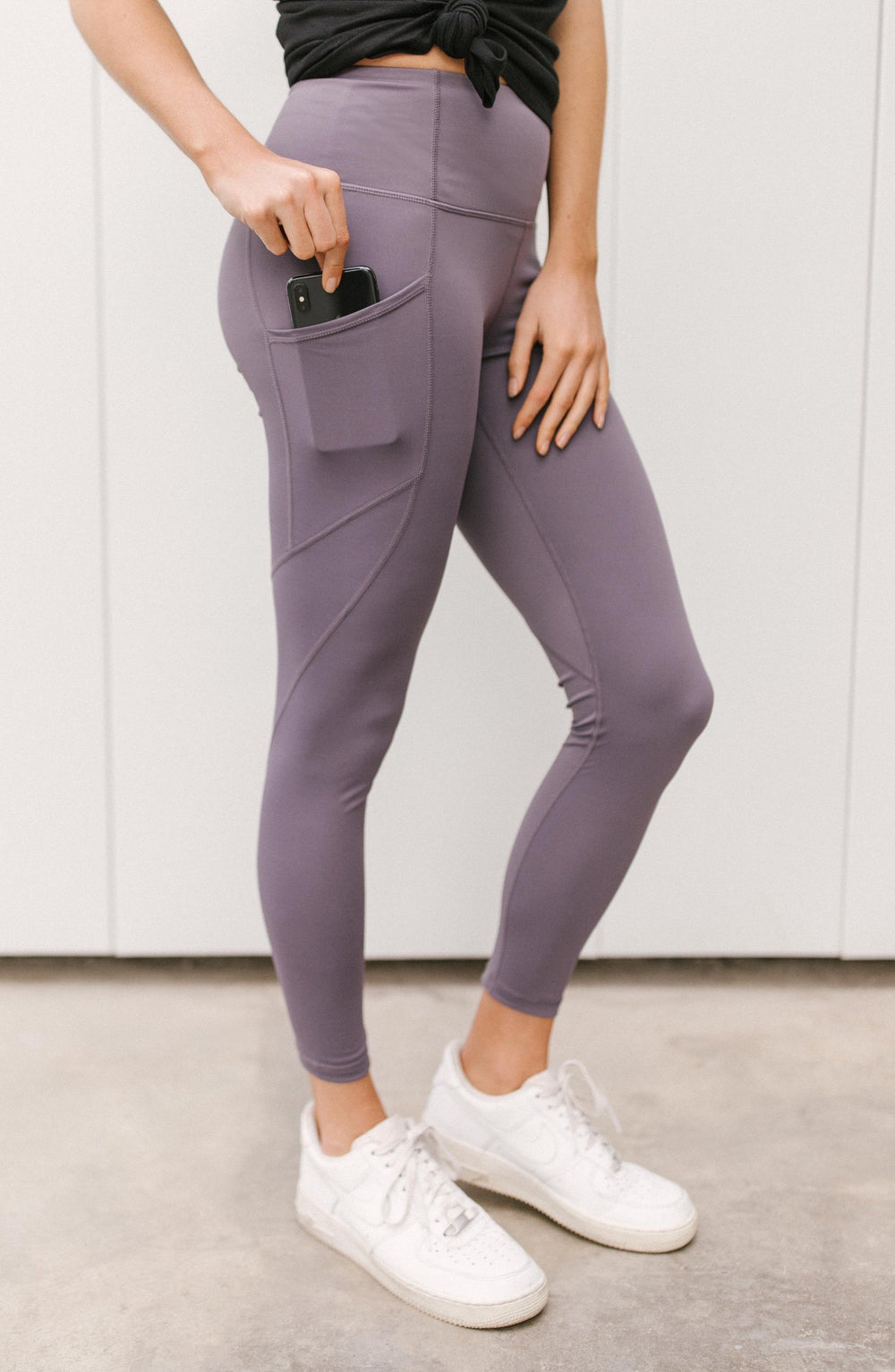 Yogalicious Lux Leggings High Rise Side Pockets Cropped Purple Medium